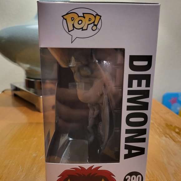 Disney Gargoyles Demona Hot Topic Exclusive Funko Pop - Picture 2 of 10